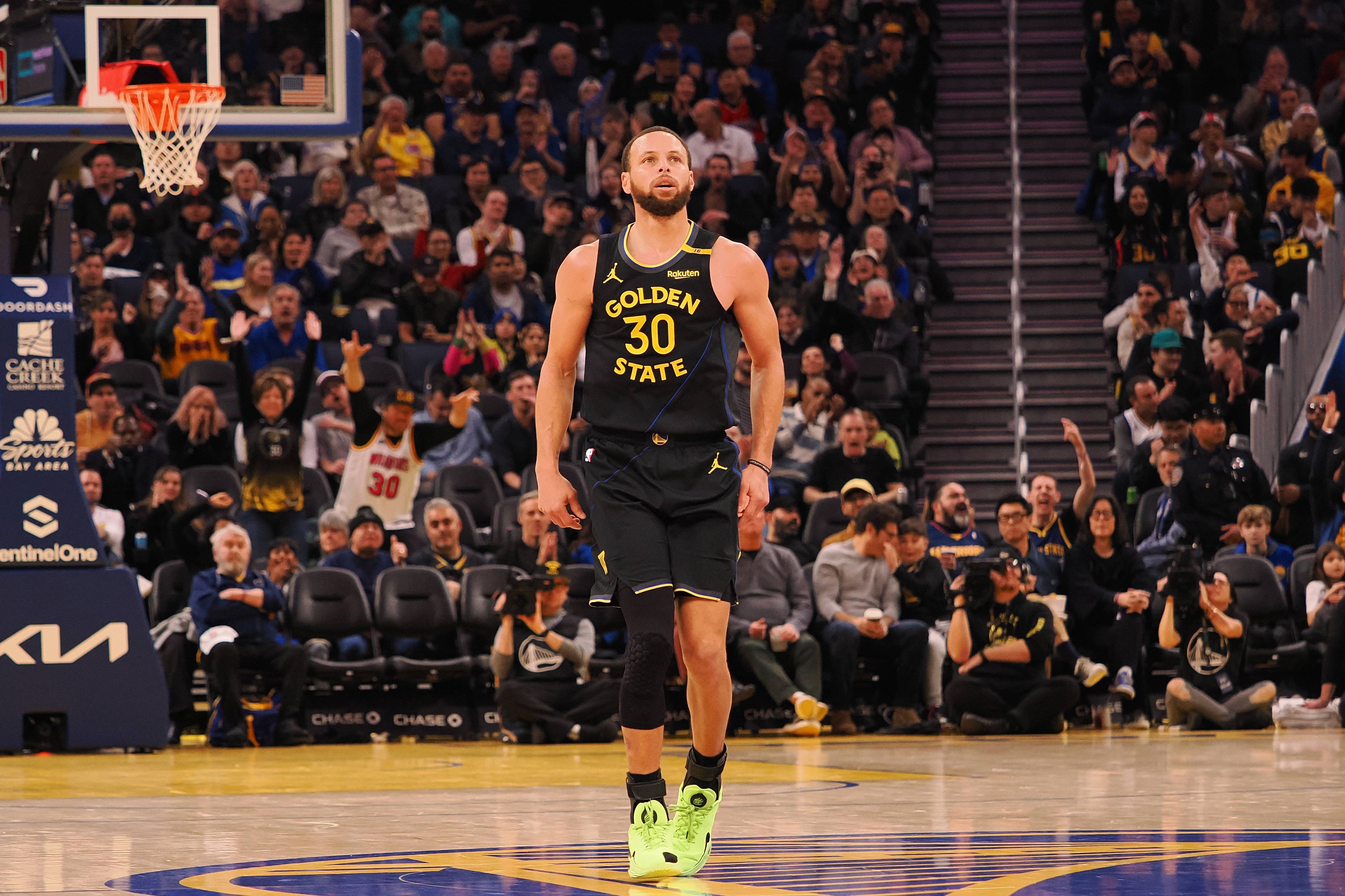 库里：三分球的“革命者”，引领NBA战术变革！的简单介绍