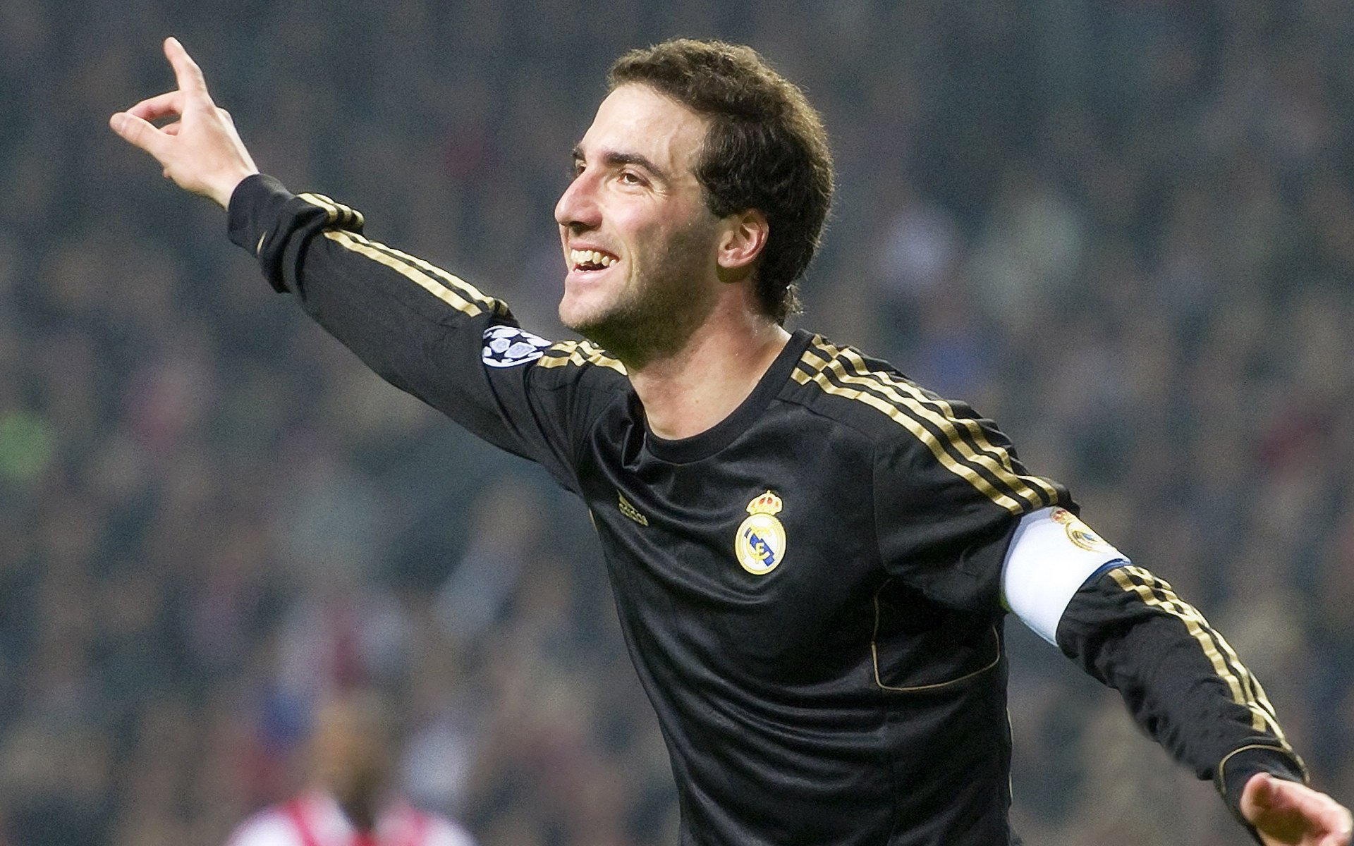 “法甲争冠集团激烈角逐，悬念持续升级”，法甲冠军数排名