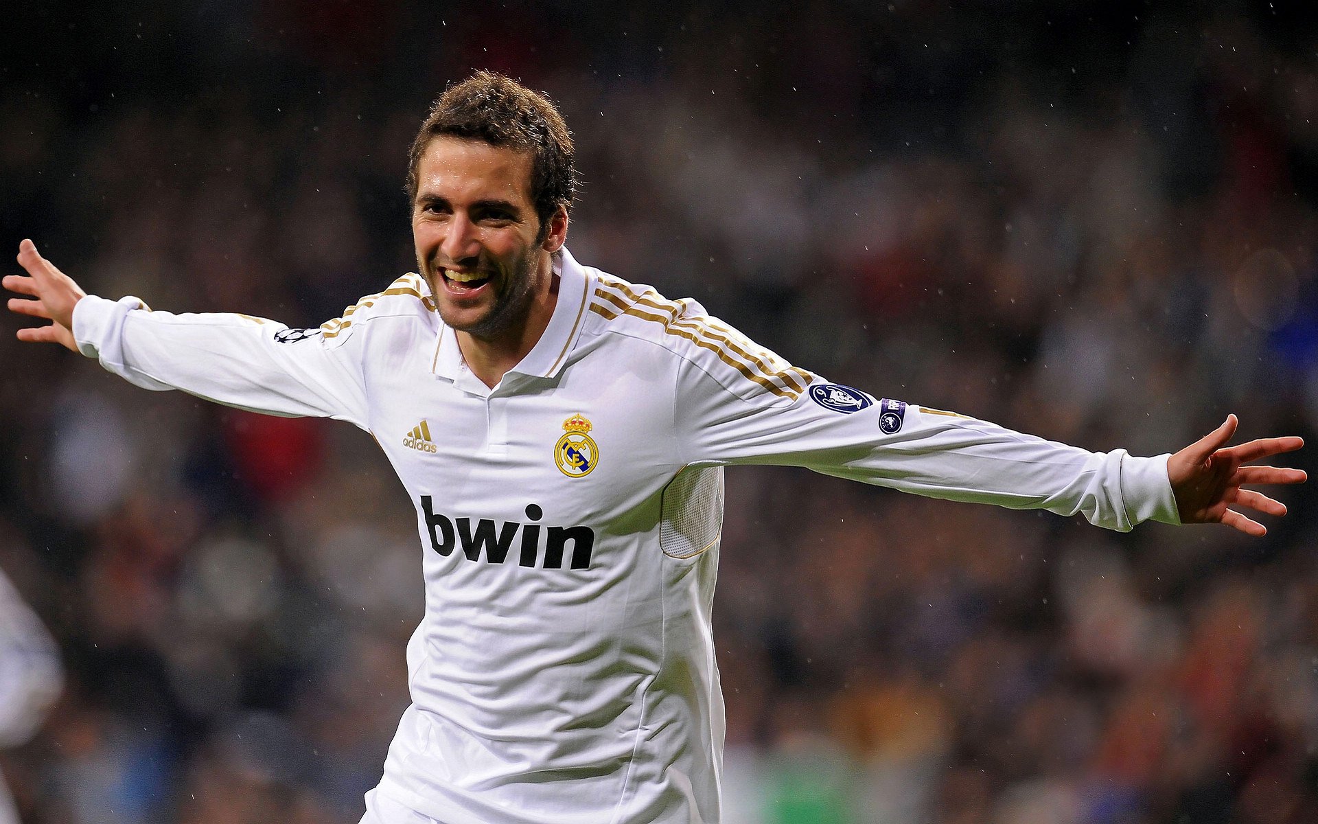 开云 kering 集团-史上最年轻“进球王”首次登顶欧冠，最年轻的进球球员