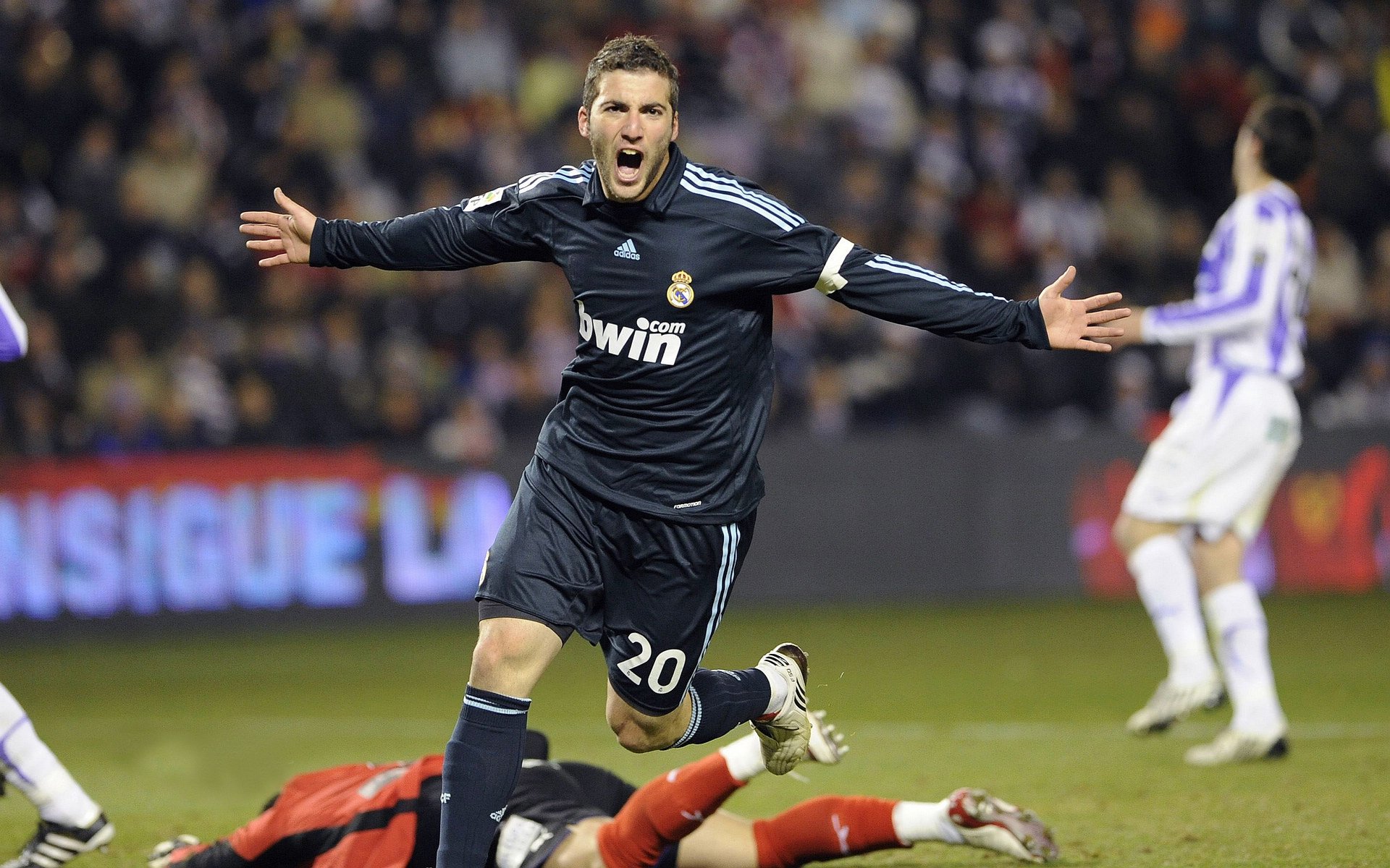 开云中国-尼斯防线如铁桶，迎战强敌不吃亏