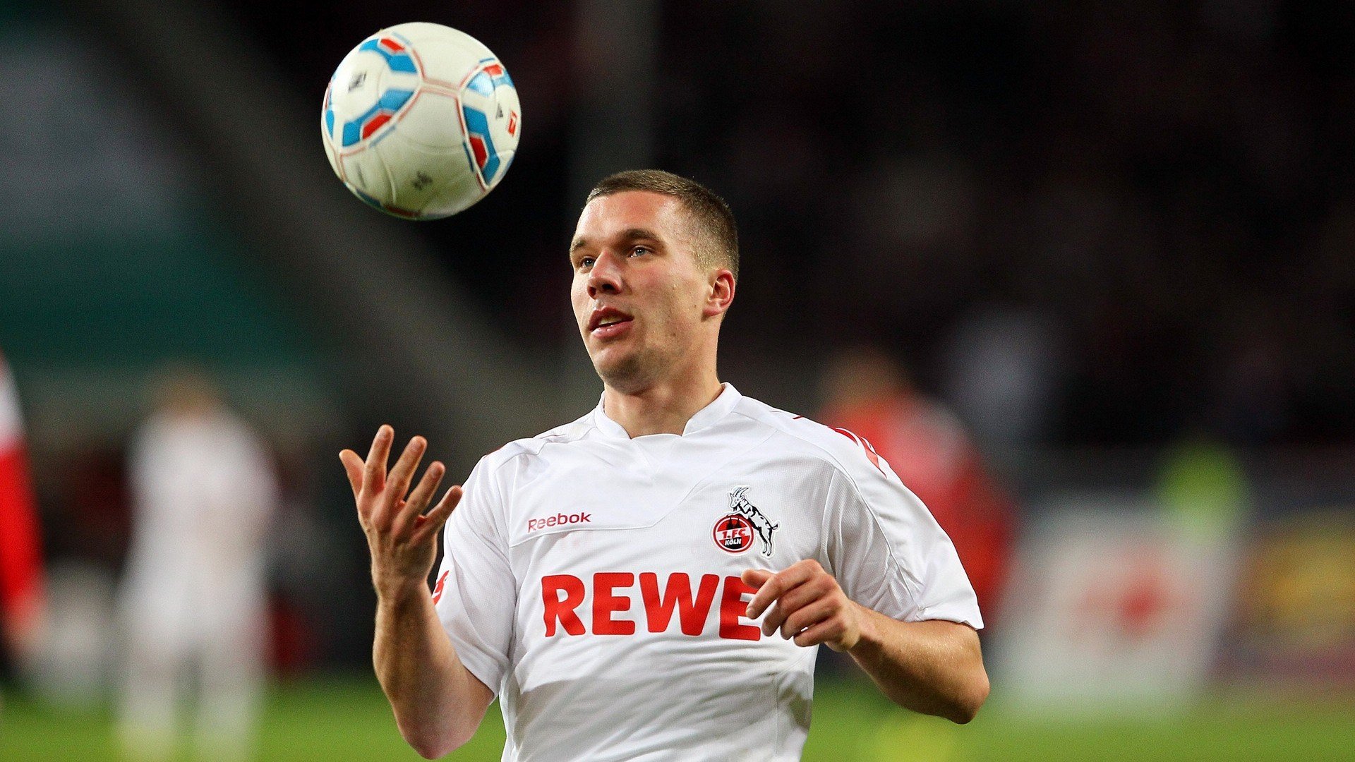 赛季中，他多次用“钢铁意志”在关键时刻完成“完美封盖”！，钢铁意志特效